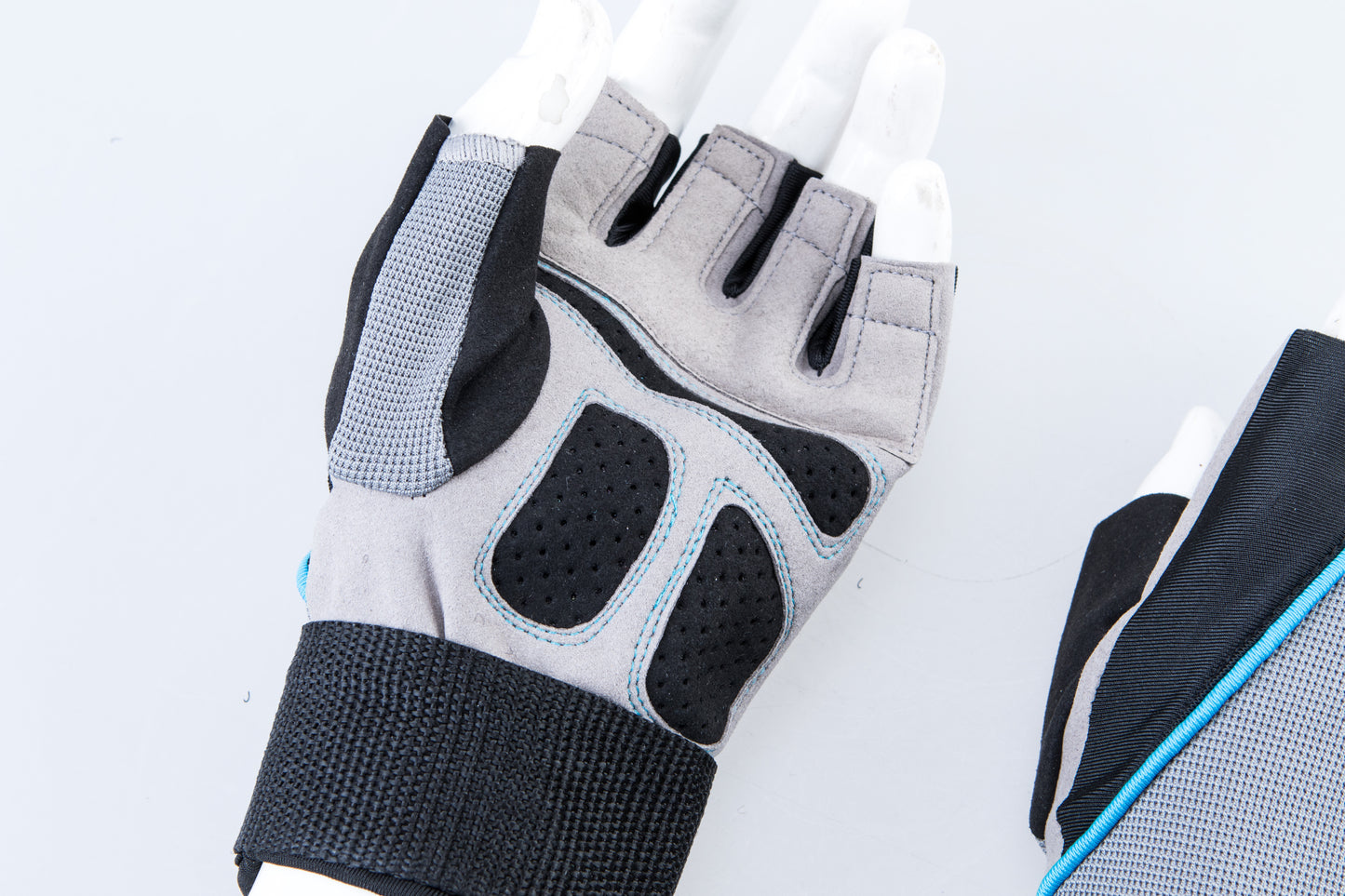 Liveup Padded Fitness Gloves